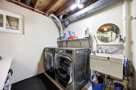 3200 Blue Ridge Drive NE Cedar Rapids IA 52402