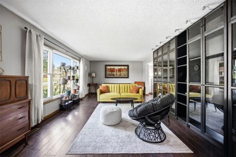 3200 Blue Ridge Drive NE Cedar Rapids IA 52402