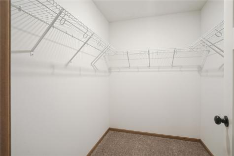 3329 Center Court Robins IA 52328