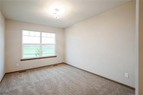 3329 Center Court Robins IA 52328
