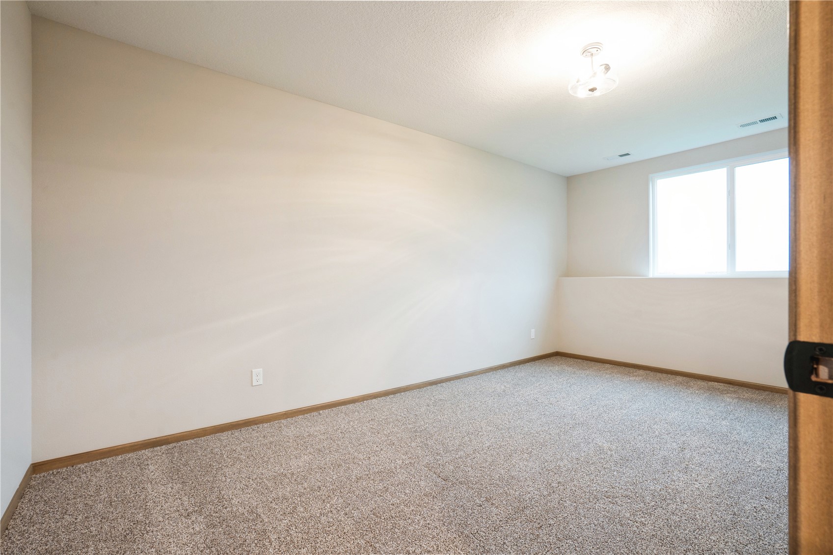3329 Center Court Robins IA 52328