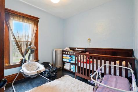 412 W Charles Street Oelwein IA 50662