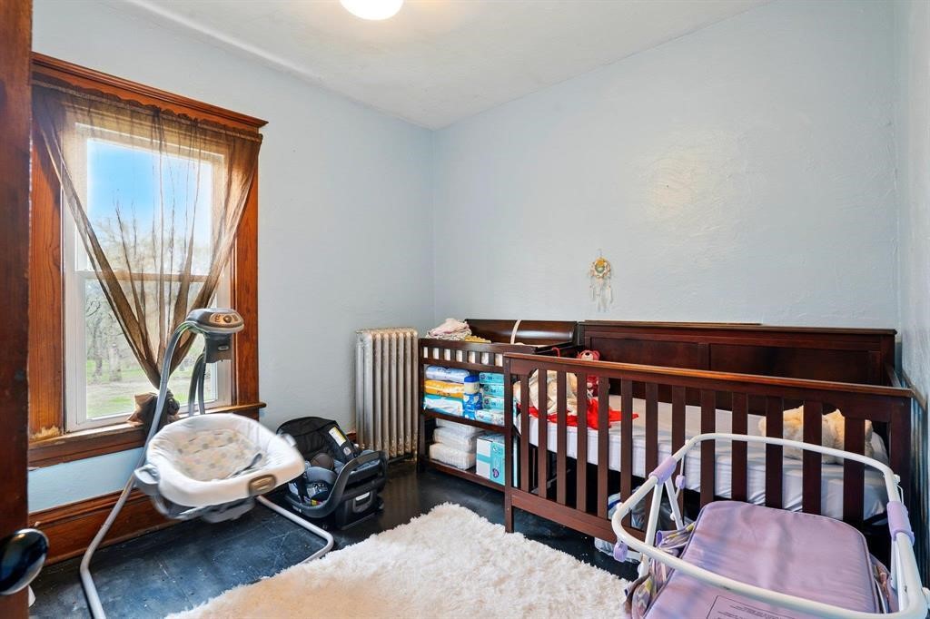 412 W Charles Street Oelwein IA 50662