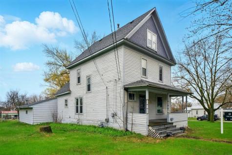 412 W Charles Street Oelwein IA 50662