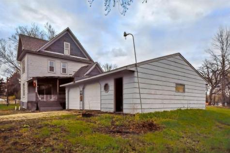412 W Charles Street Oelwein IA 50662