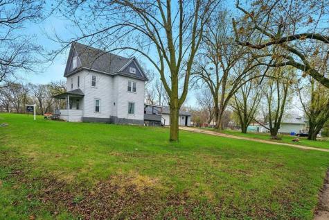 412 W Charles Street Oelwein IA 50662