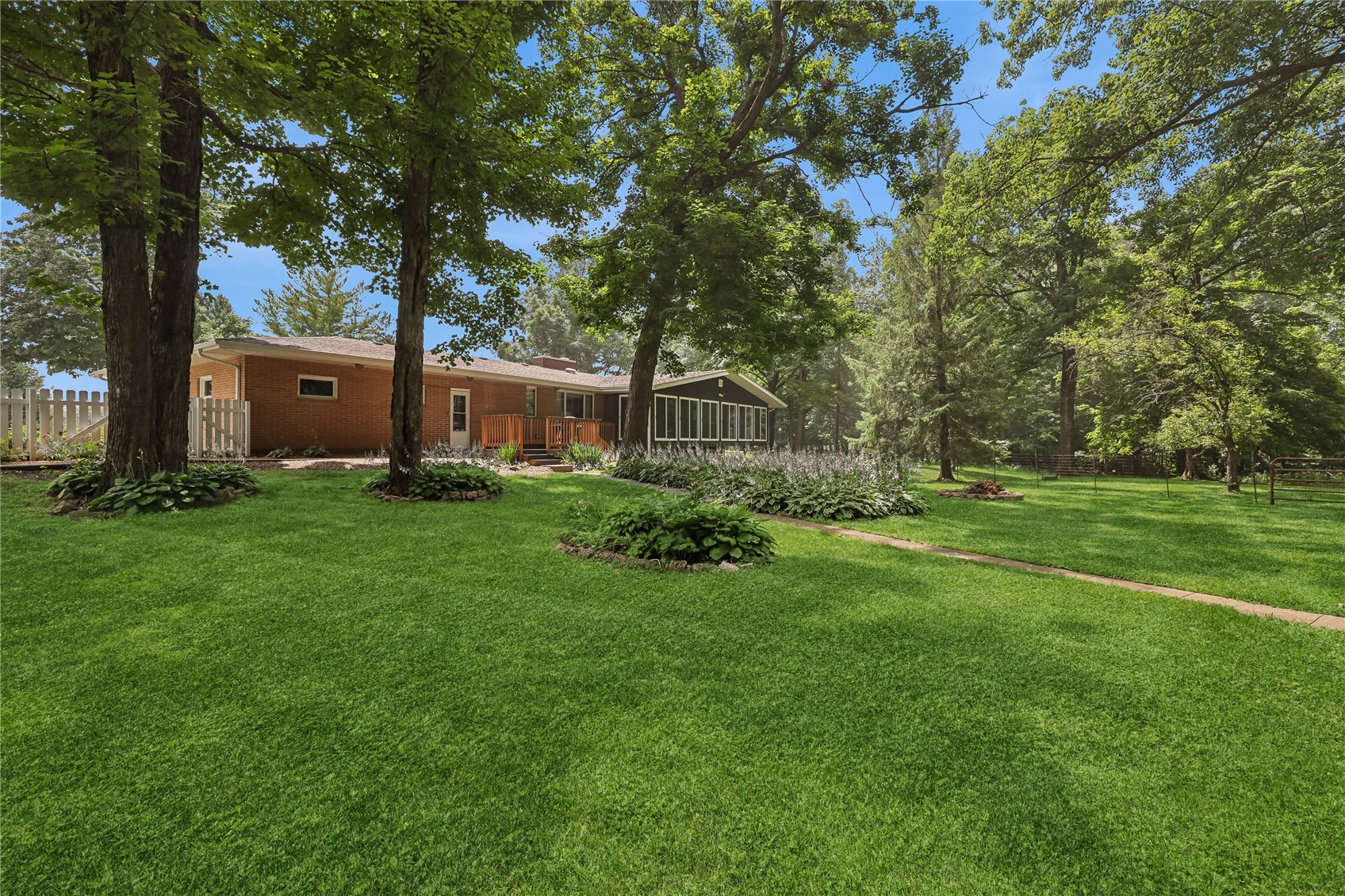 5995 30th Avenue Drive Vinton IA 52349