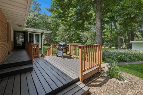 5995 30th Avenue Drive Vinton IA 52349