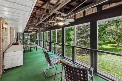 5995 30th Avenue Drive Vinton IA 52349