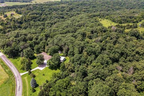 5995 30th Avenue Drive Vinton IA 52349