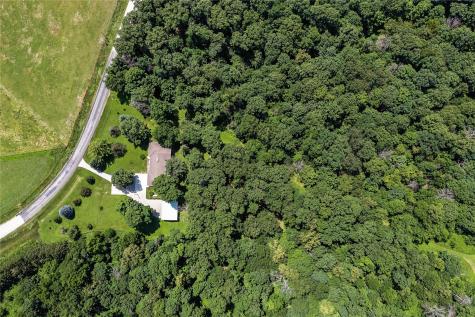 5995 30th Avenue Drive Vinton IA 52349