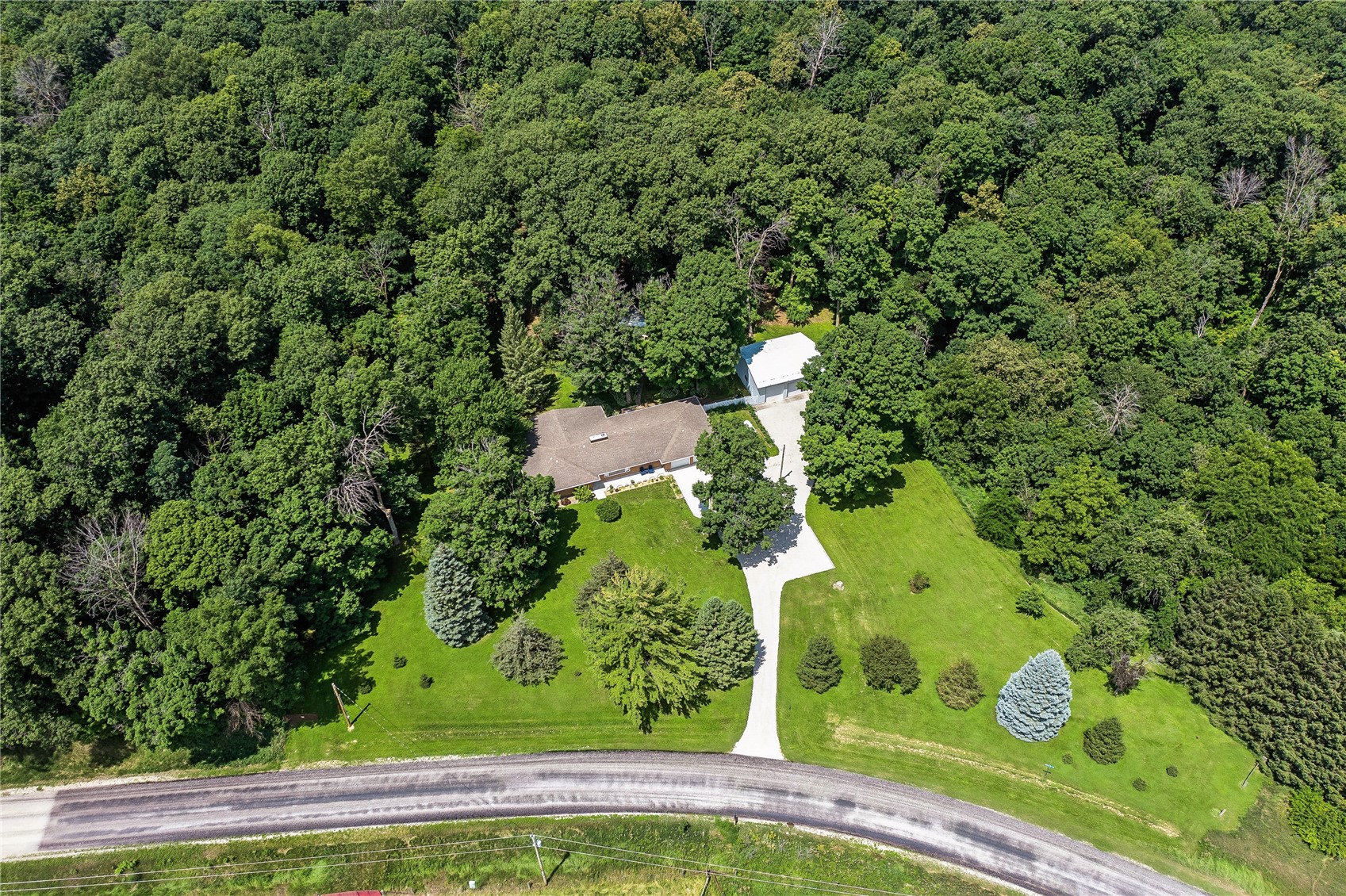 5995 30th Avenue Drive Vinton IA 52349