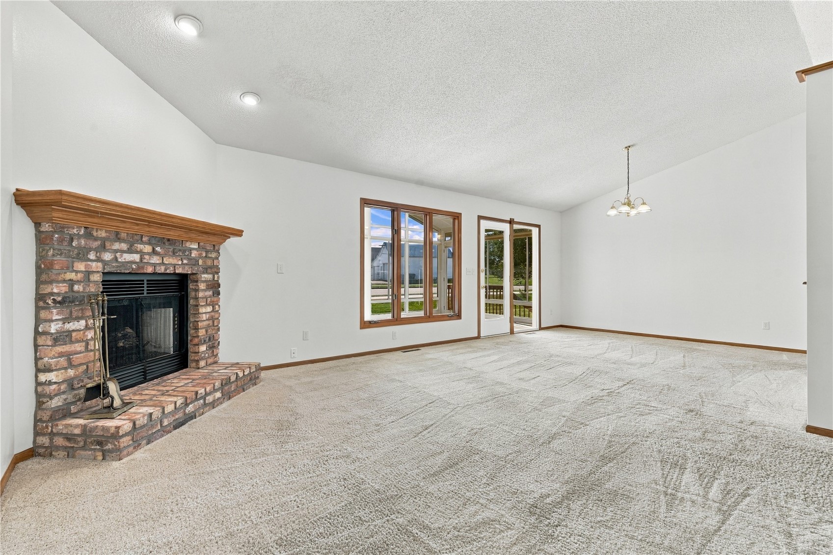 7400 Mallard Court Cedar Rapids IA 52402