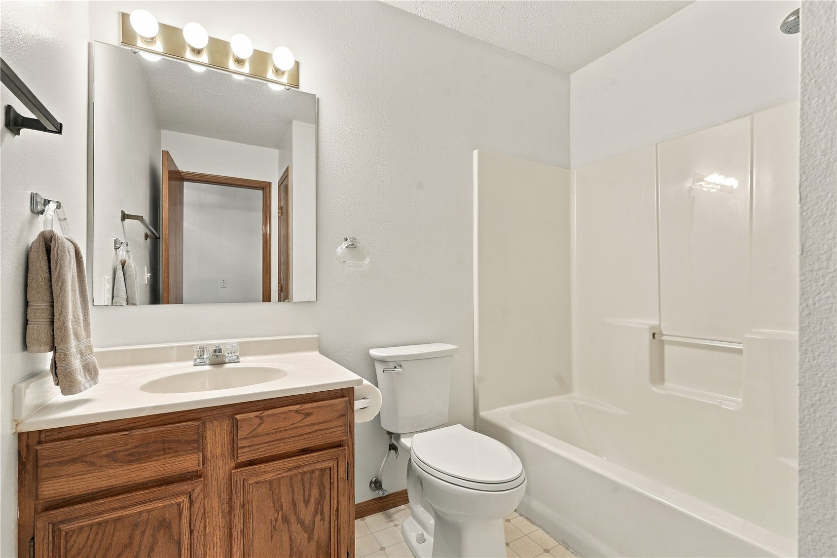 7400 Mallard Court Cedar Rapids IA 52402