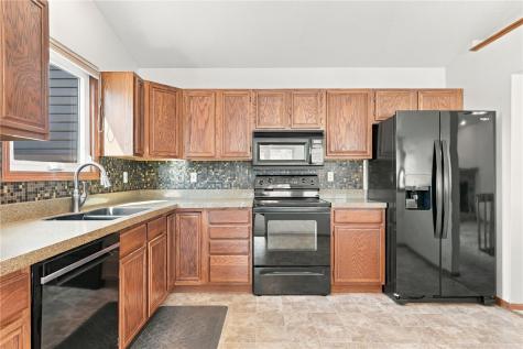 7400 Mallard Court Cedar Rapids IA 52402