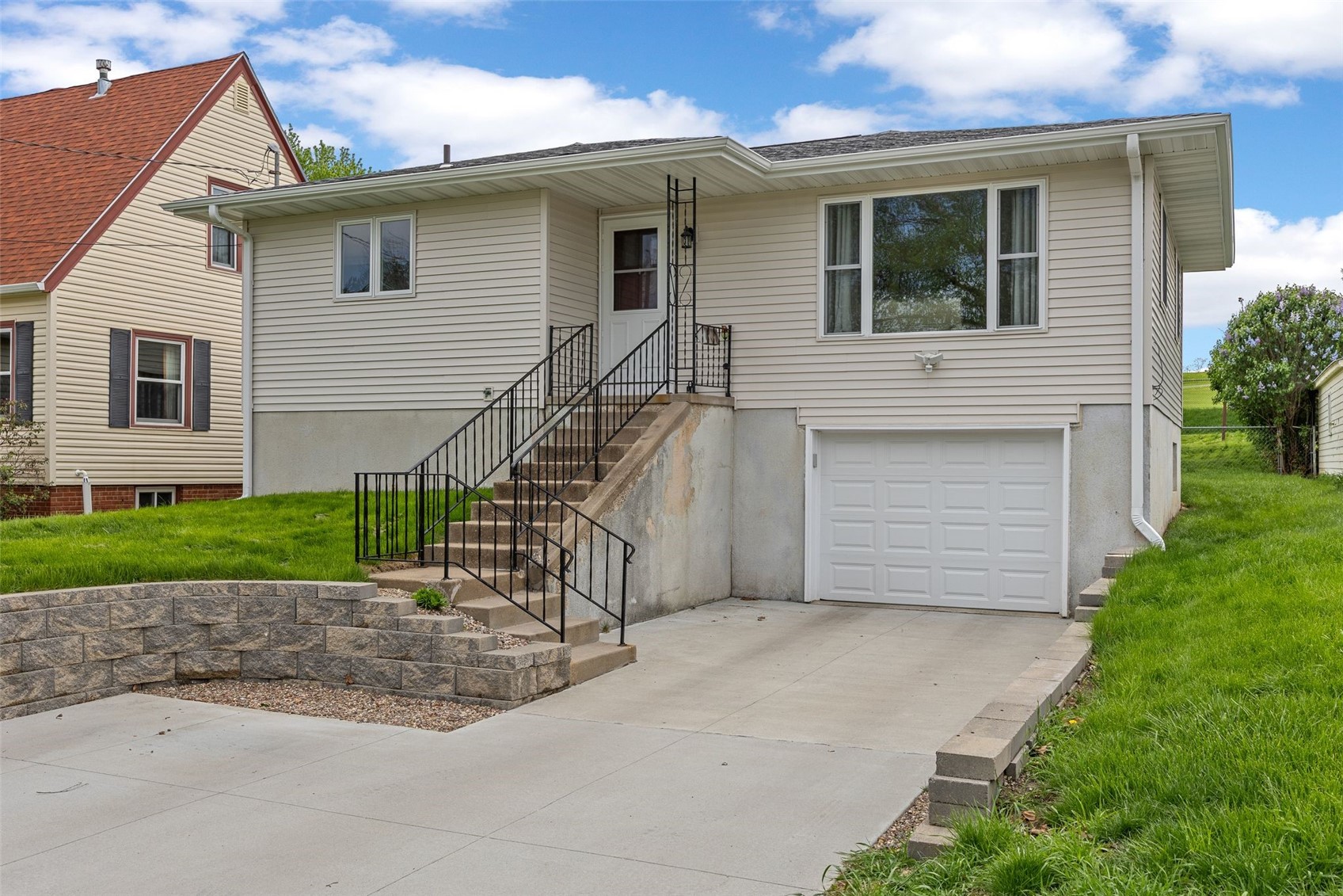 205 26th Avenue SW Cedar Rapids IA 52404