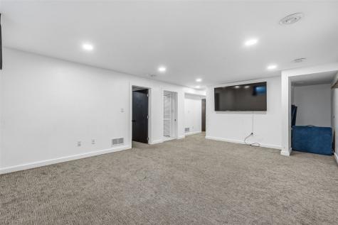 3716 Fir Tree Drive NE Cedar Rapids IA 52402