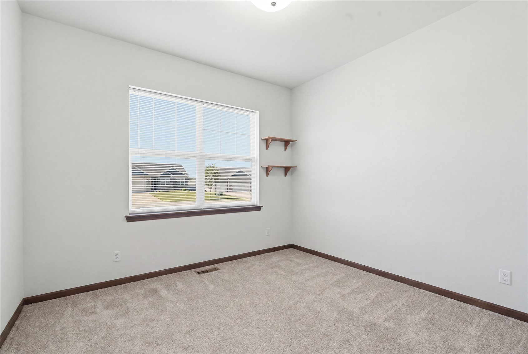 7700 1st Avenue NW Cedar Rapids IA 52405