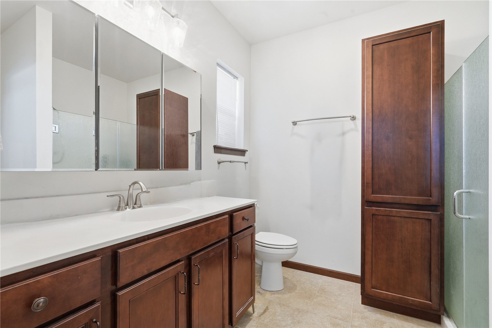 7700 1st Avenue NW Cedar Rapids IA 52405