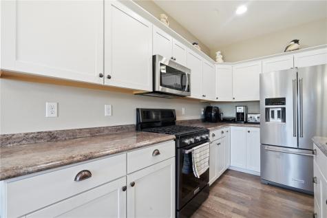 7700 1st Avenue NW Cedar Rapids IA 52405