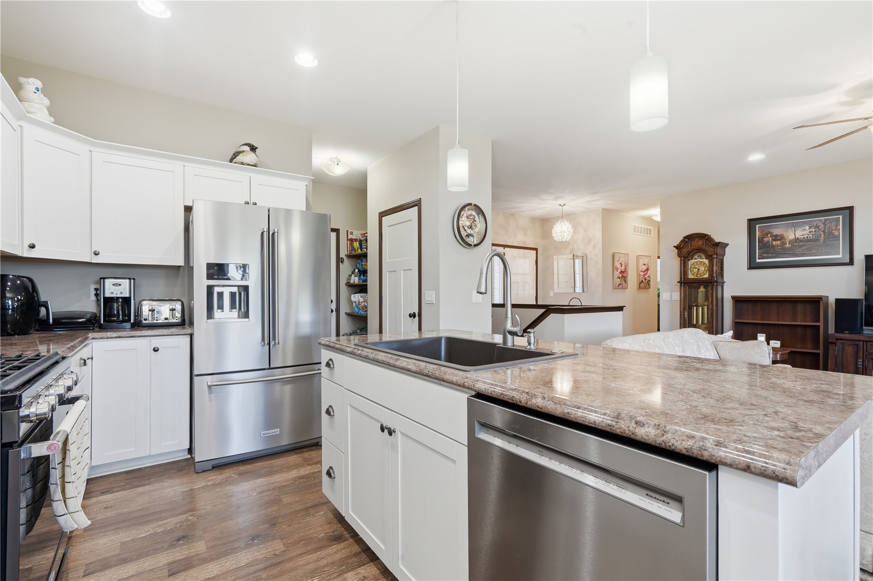 7700 1st Avenue NW Cedar Rapids IA 52405