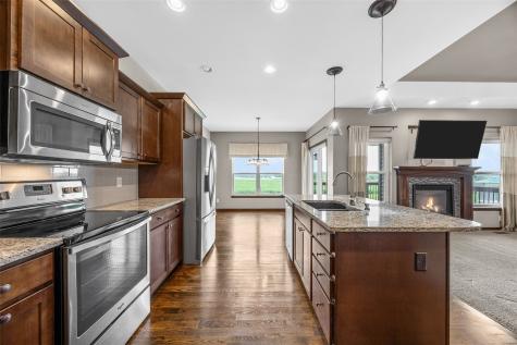 3025 Ridgeview Drive Ely IA 52227