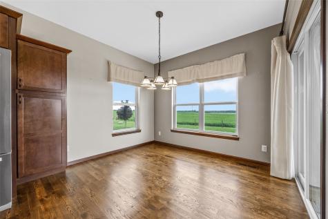 3025 Ridgeview Drive Ely IA 52227
