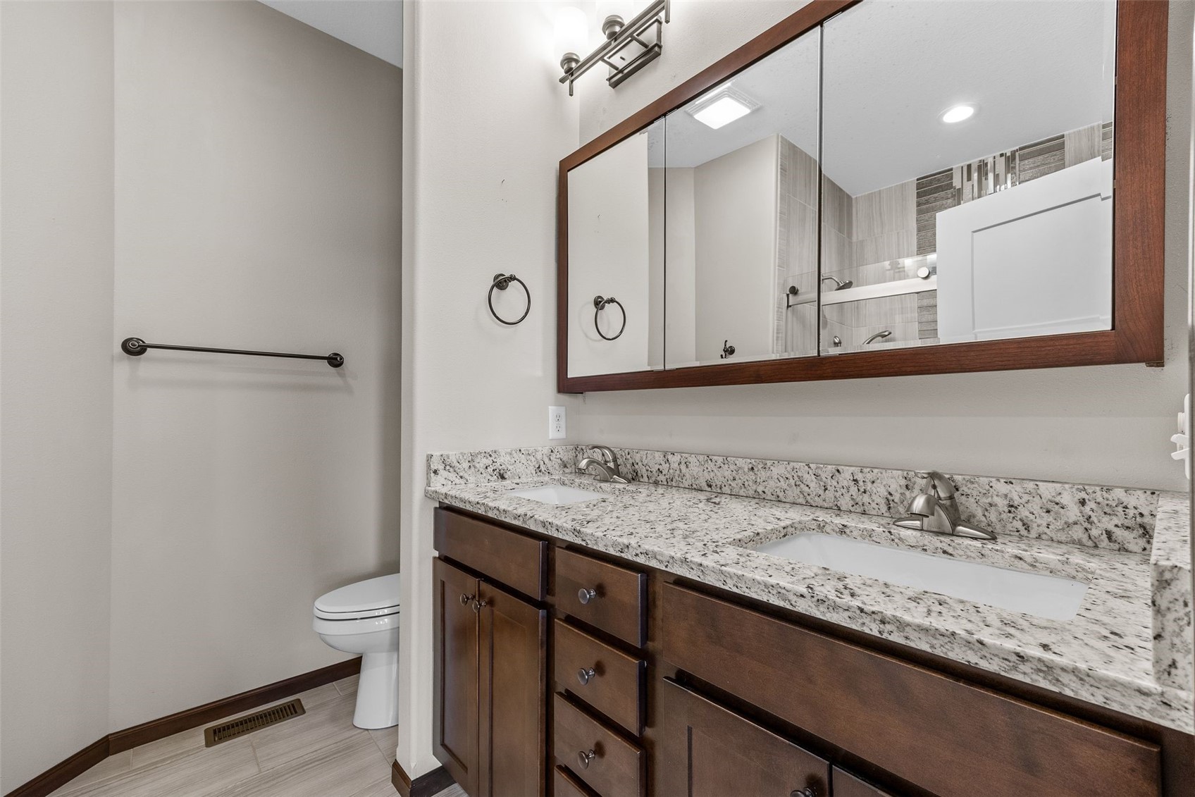3025 Ridgeview Drive Ely IA 52227