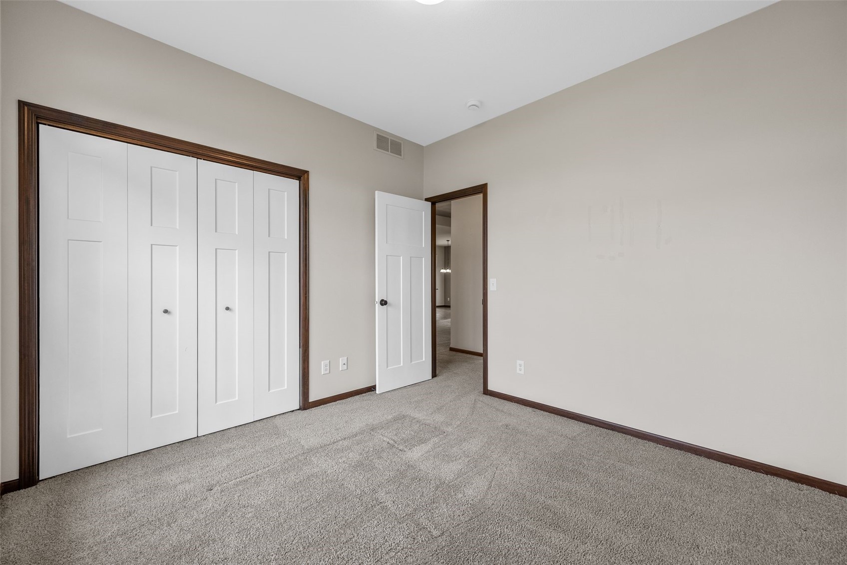 3025 Ridgeview Drive Ely IA 52227
