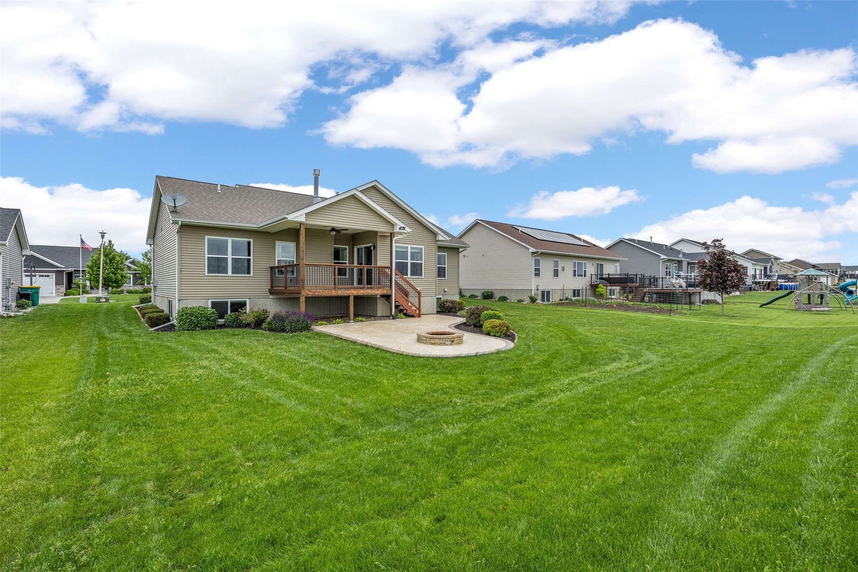 3025 Ridgeview Drive Ely IA 52227