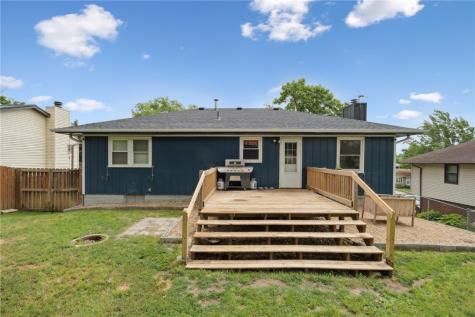 1708 Woodside Court NW Cedar Rapids IA 52405