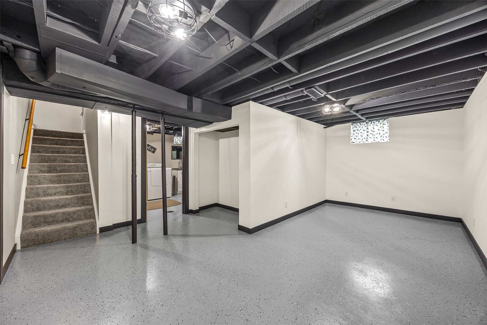 1388 Hickory Hollow Road NE Solon IA 52333