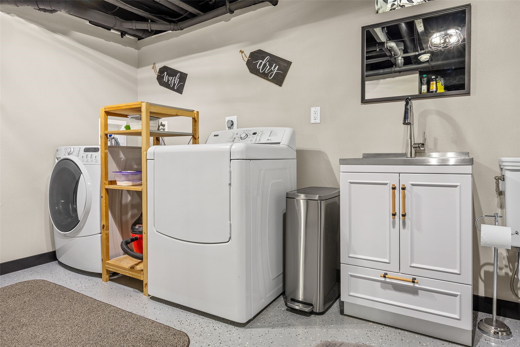 1388 Hickory Hollow Road NE Solon IA 52333