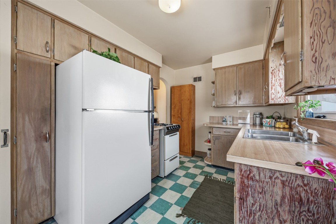 800 35th Street NE Cedar Rapids IA 52402