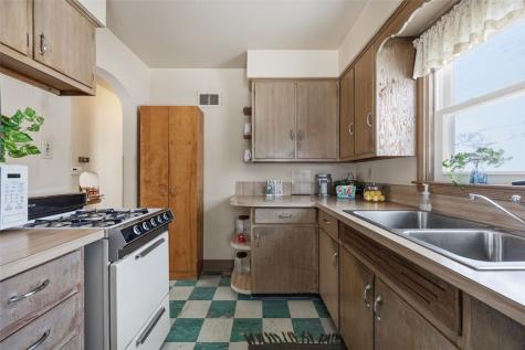 800 35th Street NE Cedar Rapids IA 52402