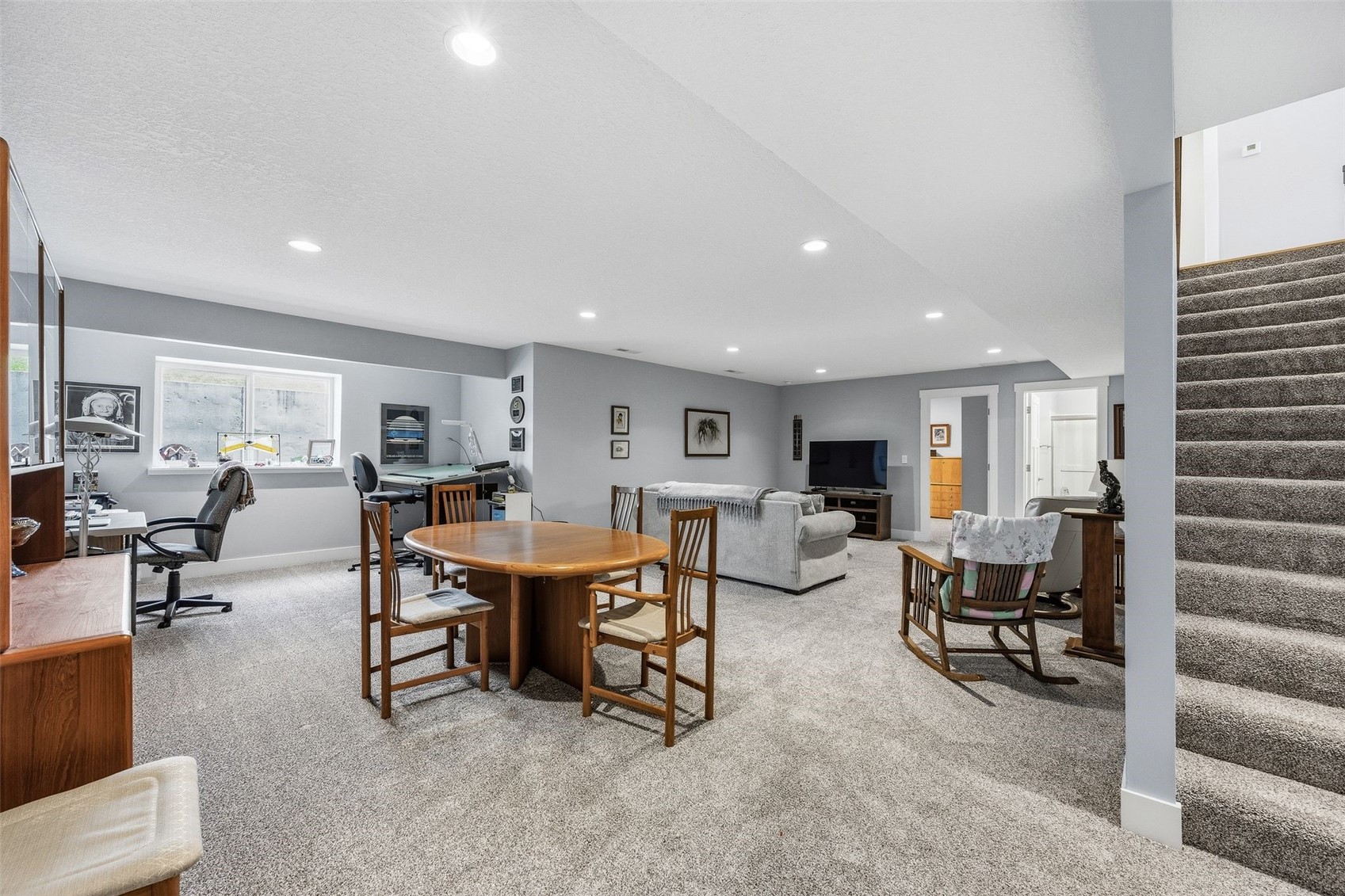 3040 Sunflower Street Ely IA 52227