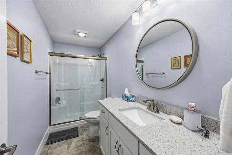 3040 Sunflower Street Ely IA 52227
