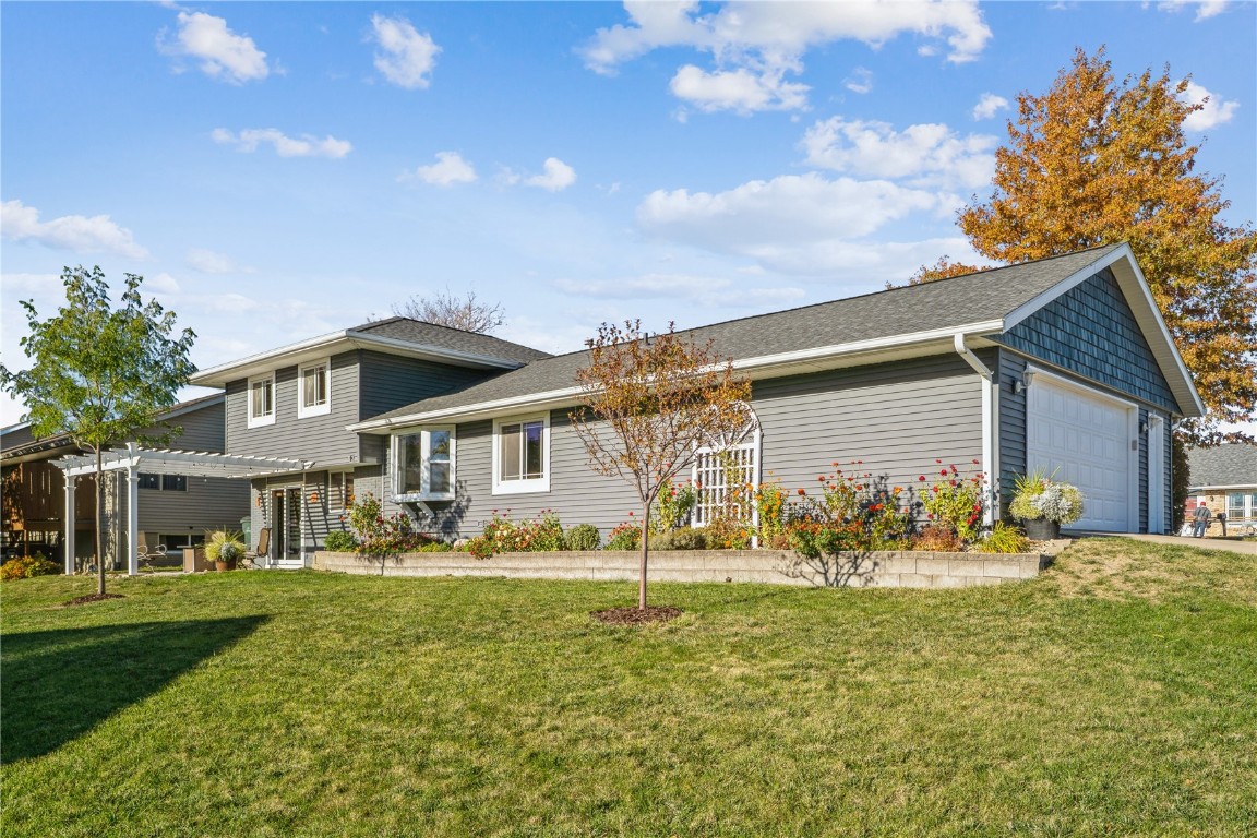 4559 Orchard Drive NW Cedar Rapids IA 52405
