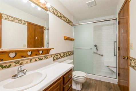 32 Prairie Drive Walker IA 52352