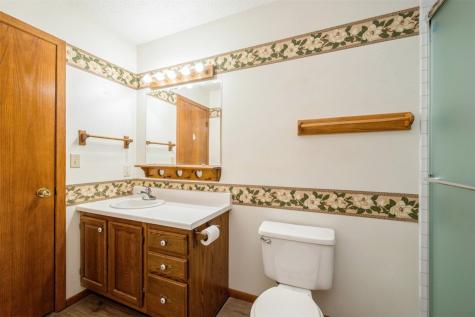 32 Prairie Drive Walker IA 52352