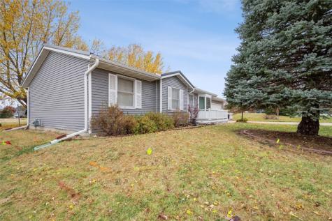 32 Prairie Drive Walker IA 52352