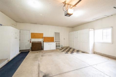 32 Prairie Drive Walker IA 52352