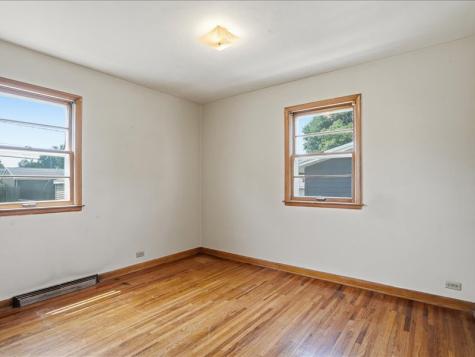 1635 Texas Avenue NE Cedar Rapids IA 52402