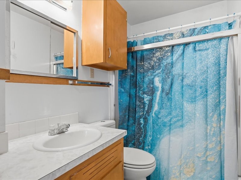 1635 Texas Avenue NE Cedar Rapids IA 52402