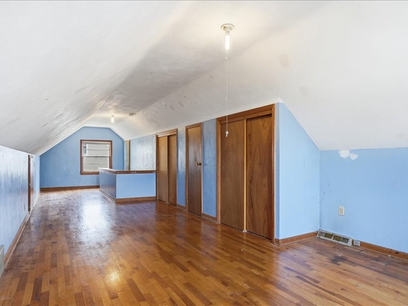 1635 Texas Avenue NE Cedar Rapids IA 52402