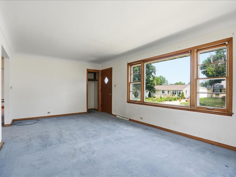 1635 Texas Avenue NE Cedar Rapids IA 52402