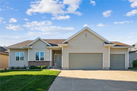 4307 Viola Street NE Cedar Rapids IA 52411