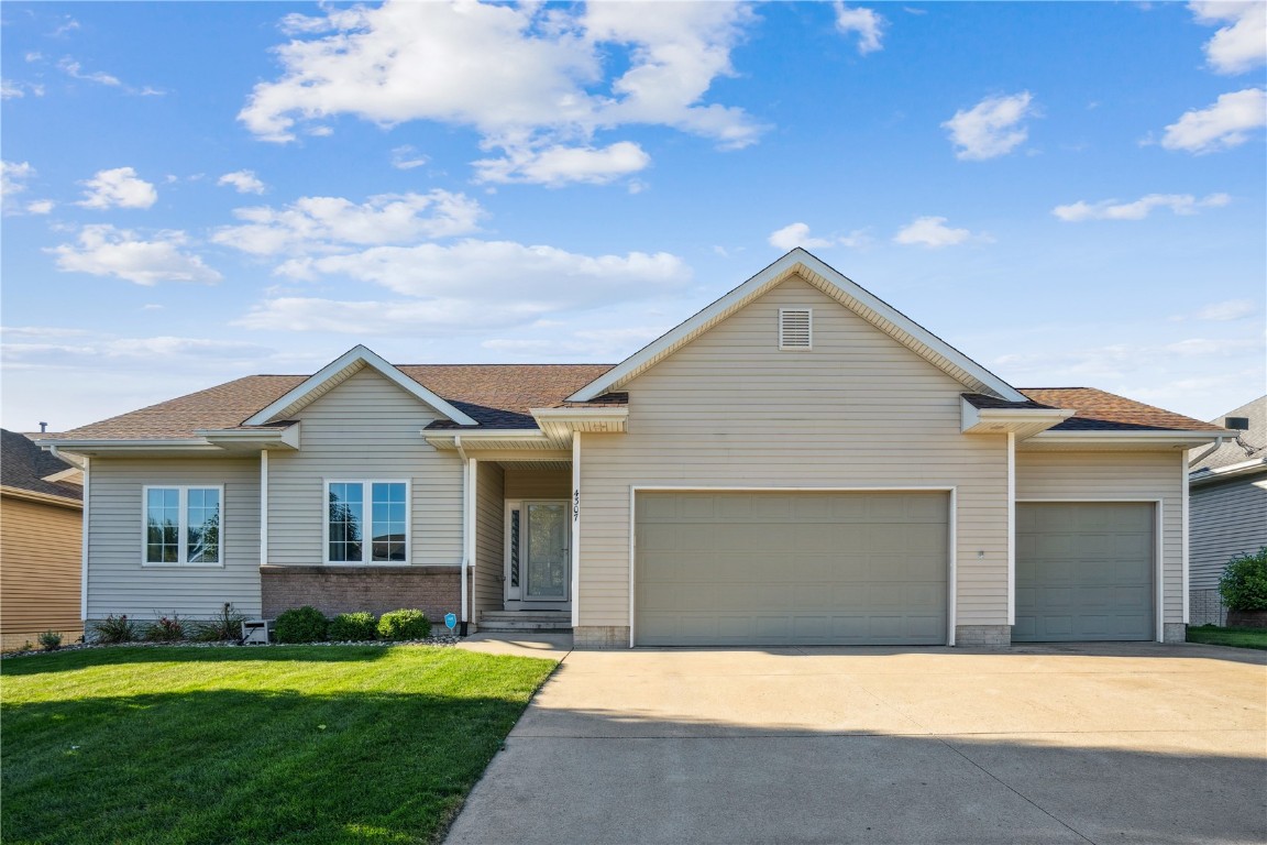4307 Viola Street NE Cedar Rapids IA 52411