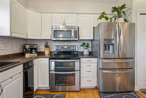 4307 Viola Street NE Cedar Rapids IA 52411