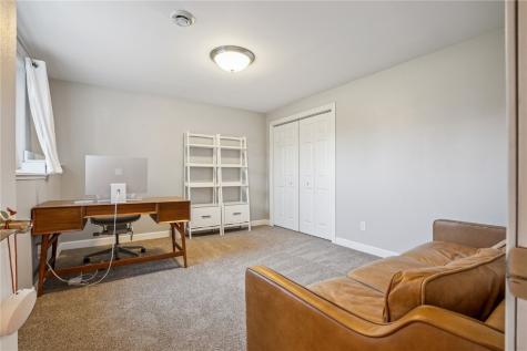 4307 Viola Street NE Cedar Rapids IA 52411